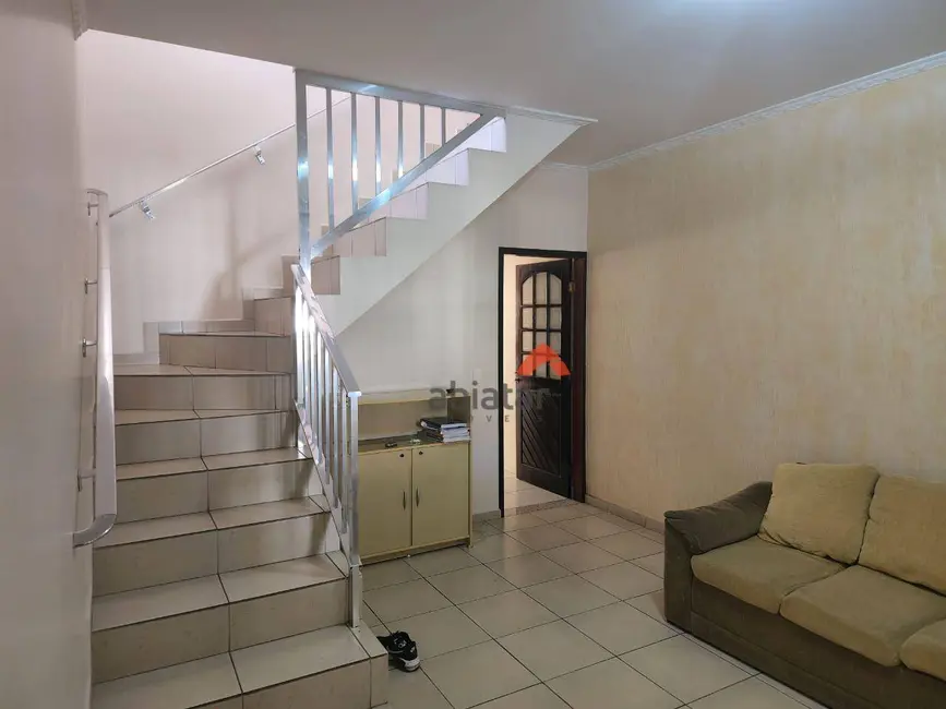 Foto 4 de Sobrado com 4 quartos à venda, 125m2 em Parque Pinheiros, Taboao Da Serra - SP