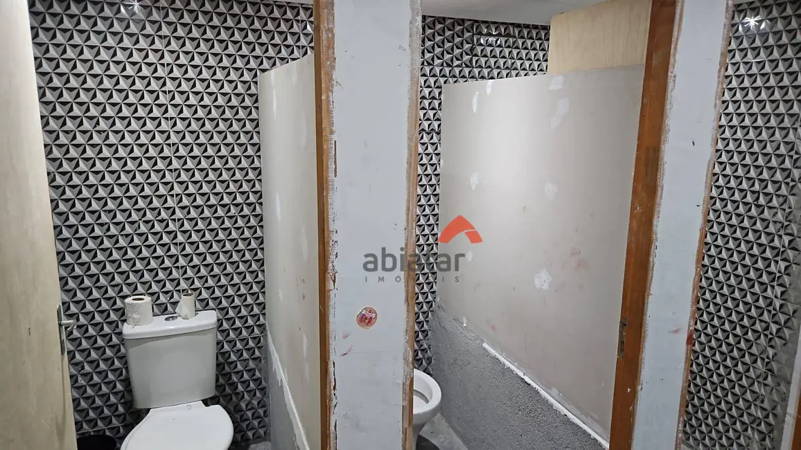 Sala Comercial para alugar, 250m2 em Pirajussara, São Paulo - SP - imagem 6 Foto 6 de Sala Comercial para alugar, 250m2 em Pirajussara, São Paulo - SP