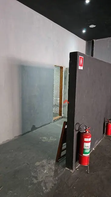 Sala Comercial para alugar, 250m2 em Pirajussara, São Paulo - SP - imagem 3 Foto 3 de Sala Comercial para alugar, 250m2 em Pirajussara, São Paulo - SP