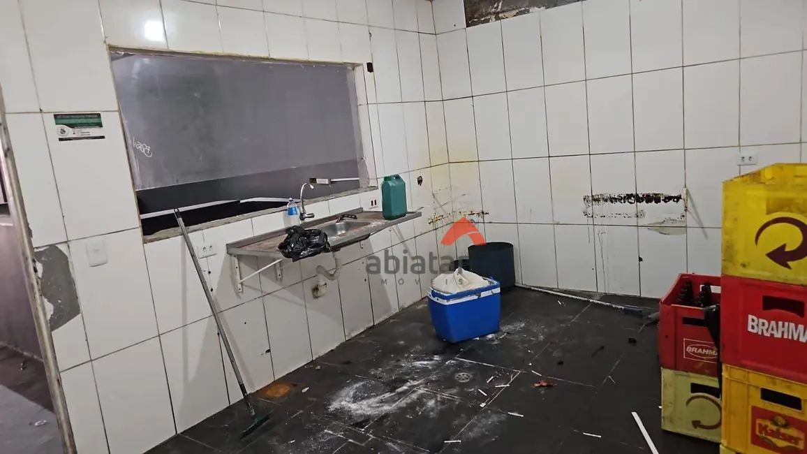 Sala Comercial para alugar, 250m2 em Pirajussara, São Paulo - SP - imagem 9 Foto 9 de Sala Comercial para alugar, 250m2 em Pirajussara, São Paulo - SP