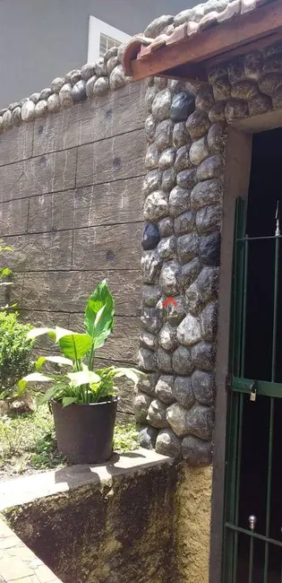 Casa com 3 quartos à venda, 250m2 em Vila Iasi, Taboao Da Serra - SP - imagem 3 Foto 3 de Casa com 3 quartos à venda, 250m2 em Vila Iasi, Taboao Da Serra - SP