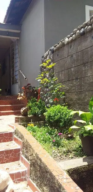 Casa com 3 quartos à venda, 250m2 em Vila Iasi, Taboao Da Serra - SP - imagem 8 Foto 8 de Casa com 3 quartos à venda, 250m2 em Vila Iasi, Taboao Da Serra - SP