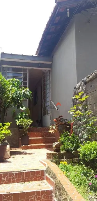 Casa com 3 quartos à venda, 250m2 em Vila Iasi, Taboao Da Serra - SP - imagem 4 Foto 4 de Casa com 3 quartos à venda, 250m2 em Vila Iasi, Taboao Da Serra - SP