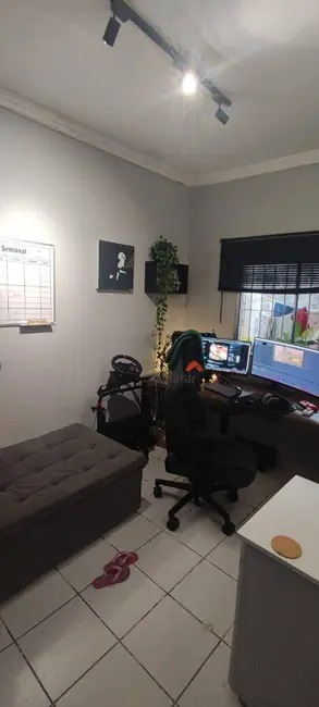 Foto 9 de Casa com 3 quartos à venda, 358m2 em Embu Das Artes - SP