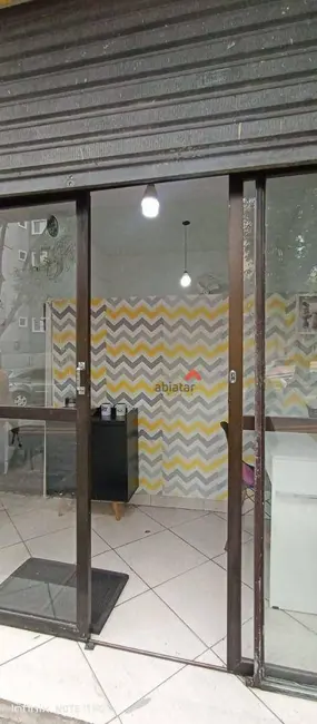 Foto 3 de Loja para alugar, 18m2 em Parque Assunção, Taboao Da Serra - SP