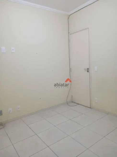 Casa com 1 quarto para alugar, 250m2 em Jardim Santa Tereza, Embu Das Artes - SP - imagem 3 Foto 3 de Casa com 1 quarto para alugar, 250m2 em Jardim Santa Tereza, Embu Das Artes - SP