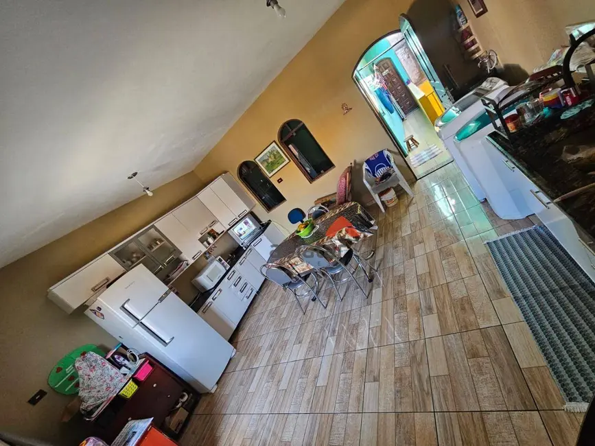 Foto 9 de Sobrado com 3 quartos à venda, 194m2 em Parque Pinheiros, Taboao Da Serra - SP