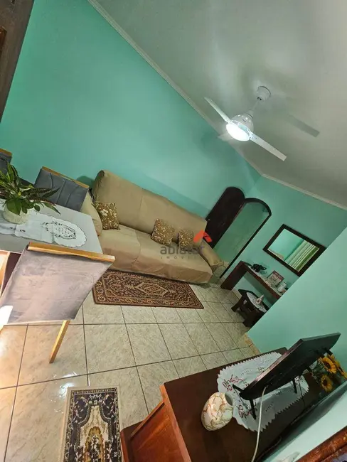 Foto 6 de Sobrado com 3 quartos à venda, 194m2 em Parque Pinheiros, Taboao Da Serra - SP