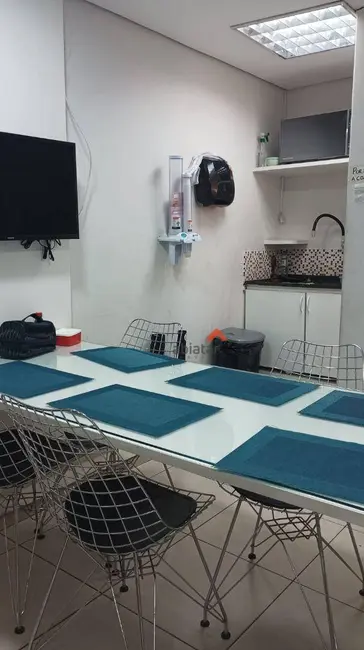 Foto 4 de Sala Comercial para alugar, 72m2 em Jardim Clementino, Taboao Da Serra - SP