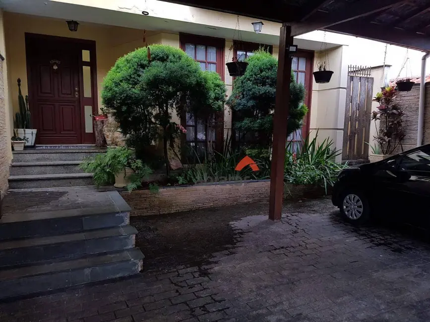 Foto 1 de Casa com 3 quartos à venda, 250m2 em São Paulo - SP