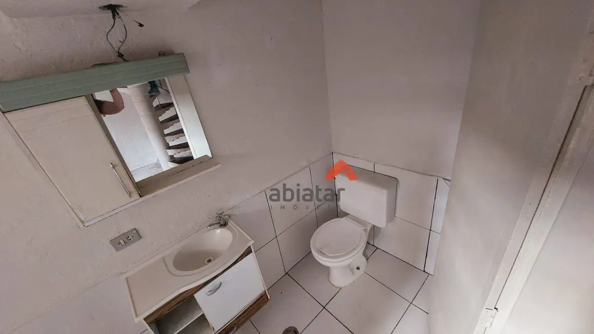 Foto 3 de Casa com 1 quarto para alugar, 20m2 em Parque São Joaquim, Taboao Da Serra - SP