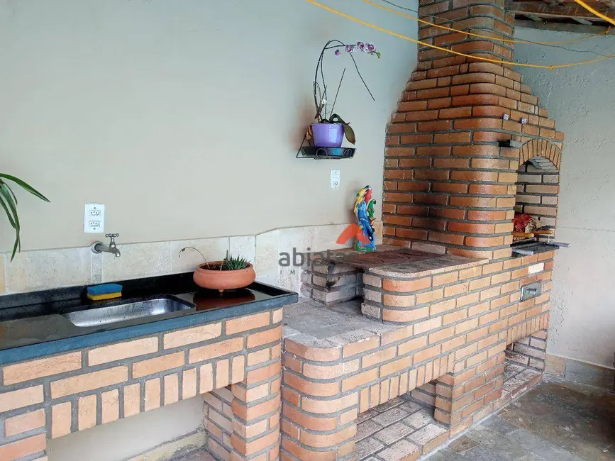 Casa com 3 quartos à venda, 290m2 em Campo Limpo, São Paulo - SP - imagem 6 Foto 6 de Casa com 3 quartos à venda, 290m2 em Campo Limpo, São Paulo - SP