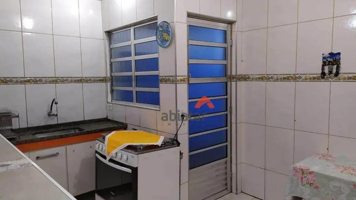 Foto 3 de Sobrado com 3 quartos à venda, 81m2 em Taboao Da Serra - SP