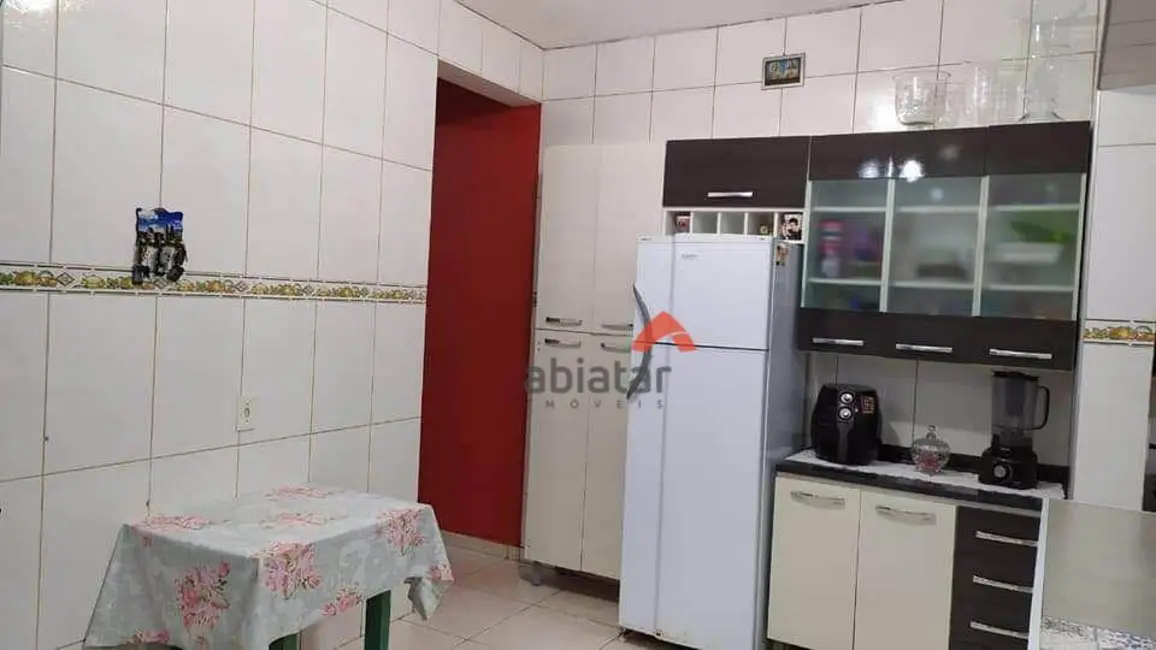 Foto 2 de Sobrado com 3 quartos à venda, 81m2 em Taboao Da Serra - SP