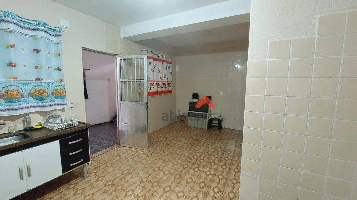 Foto 7 de Casa com 4 quartos à venda, 200m2 em Parque Jacarandá, Taboao Da Serra - SP