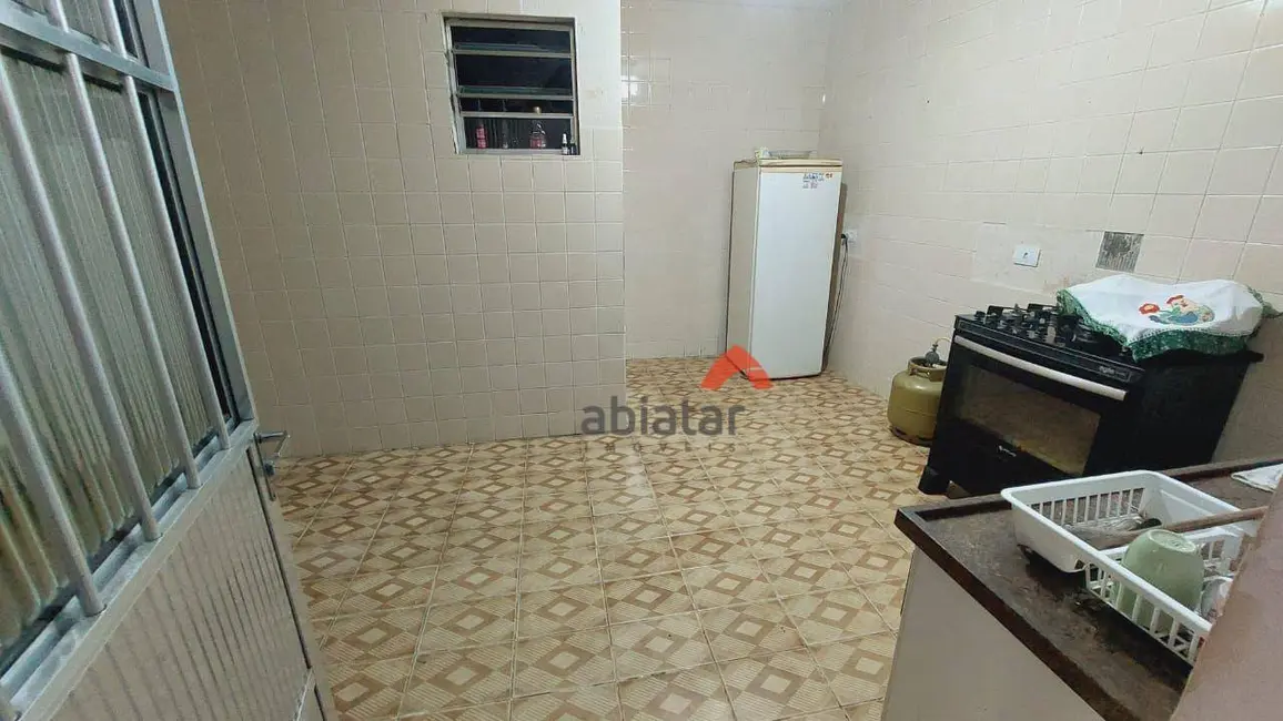Foto 4 de Casa com 4 quartos à venda, 200m2 em Parque Jacarandá, Taboao Da Serra - SP