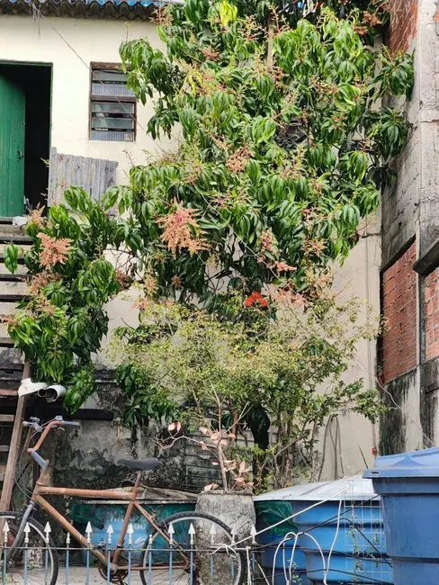 Casa com 2 quartos à venda, 182m2 em Jardim Record, Taboao Da Serra - SP - imagem 3 Foto 3 de Casa com 2 quartos à venda, 182m2 em Jardim Record, Taboao Da Serra - SP