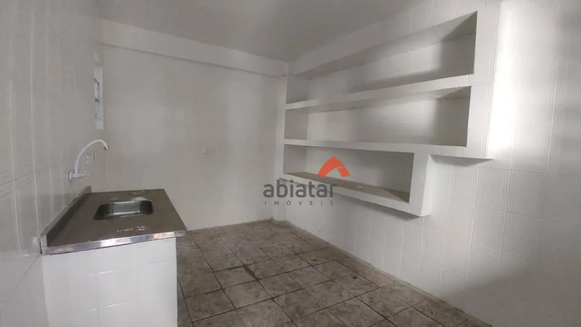 Casa com 2 quartos para alugar, 70m2 em Jardim São Miguel, Taboao Da Serra - SP - imagem 4 Foto 4 de Casa com 2 quartos para alugar, 70m2 em Jardim São Miguel, Taboao Da Serra - SP