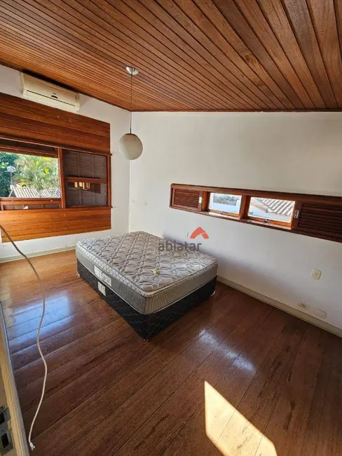 Foto 2 de Casa de Condomínio com 3 quartos à venda e para alugar, 2070m2 em Jardim Salete, Taboao Da Serra - SP