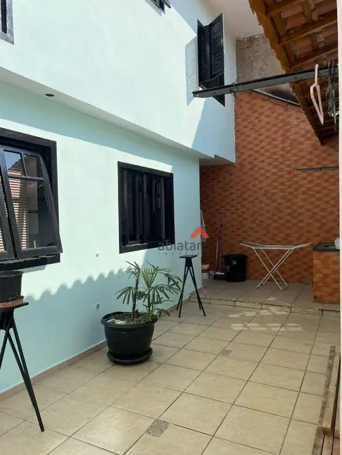Foto 1 de Casa com 2 quartos à venda, 160m2 em Jardim Maria Virginia, São Paulo - SP