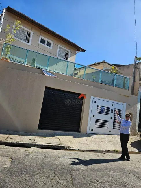 Foto 2 de Sobrado com 3 quartos à venda, 200m2 em Jardim Monte Kemel, São Paulo - SP