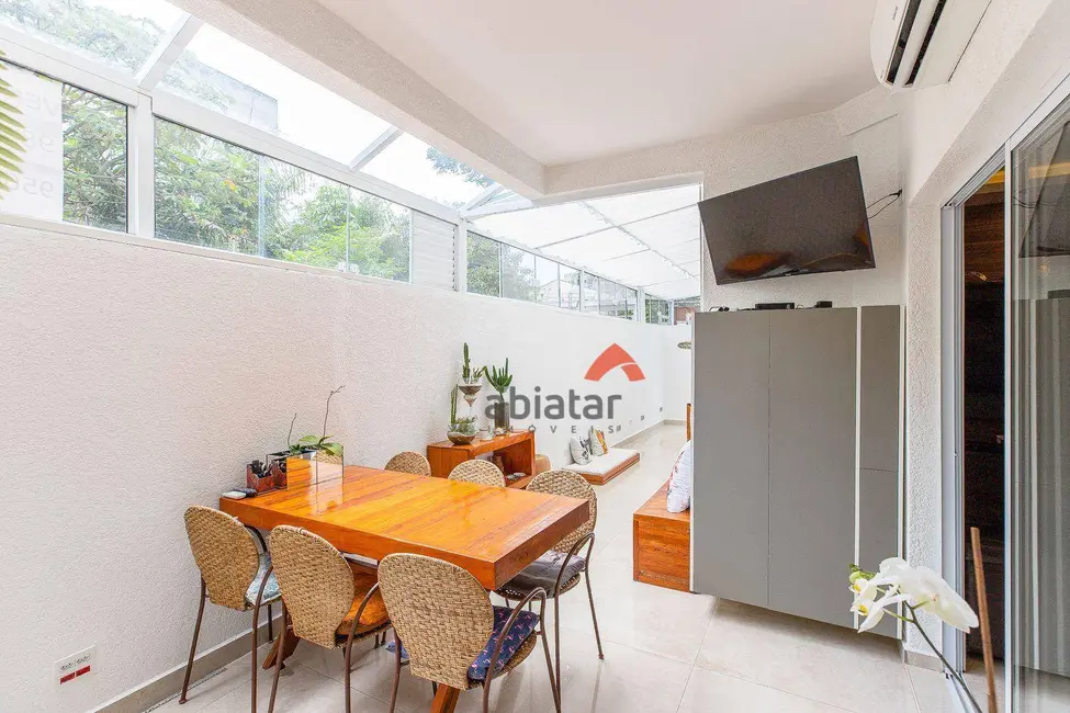 Apartamento com 2 quartos à venda e para alugar, 120m2 em Vila Isa, São Paulo - SP - imagem 7 Foto 7 de Apartamento com 2 quartos à venda e para alugar, 120m2 em Vila Isa, São Paulo - SP