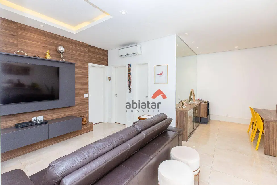 Apartamento com 2 quartos à venda e para alugar, 120m2 em Vila Isa, São Paulo - SP - imagem 3 Foto 3 de Apartamento com 2 quartos à venda e para alugar, 120m2 em Vila Isa, São Paulo - SP