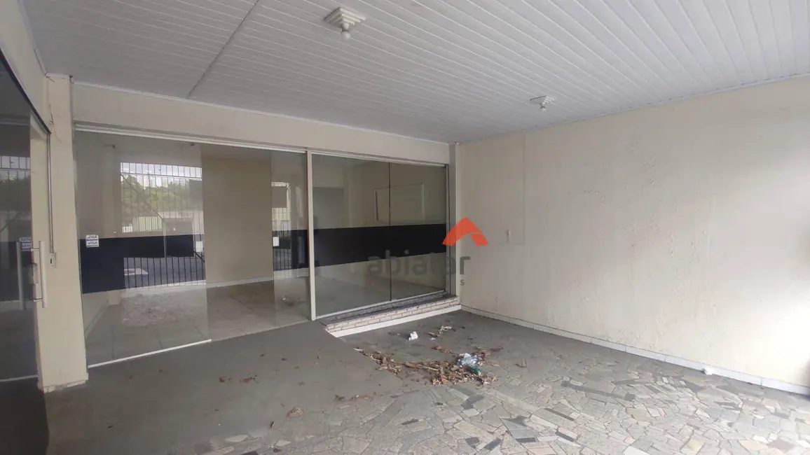 Sala Comercial para alugar, 135m2 em Vila Santa Luzia, Taboao Da Serra - SP - imagem 2 Foto 2 de Sala Comercial para alugar, 135m2 em Vila Santa Luzia, Taboao Da Serra - SP