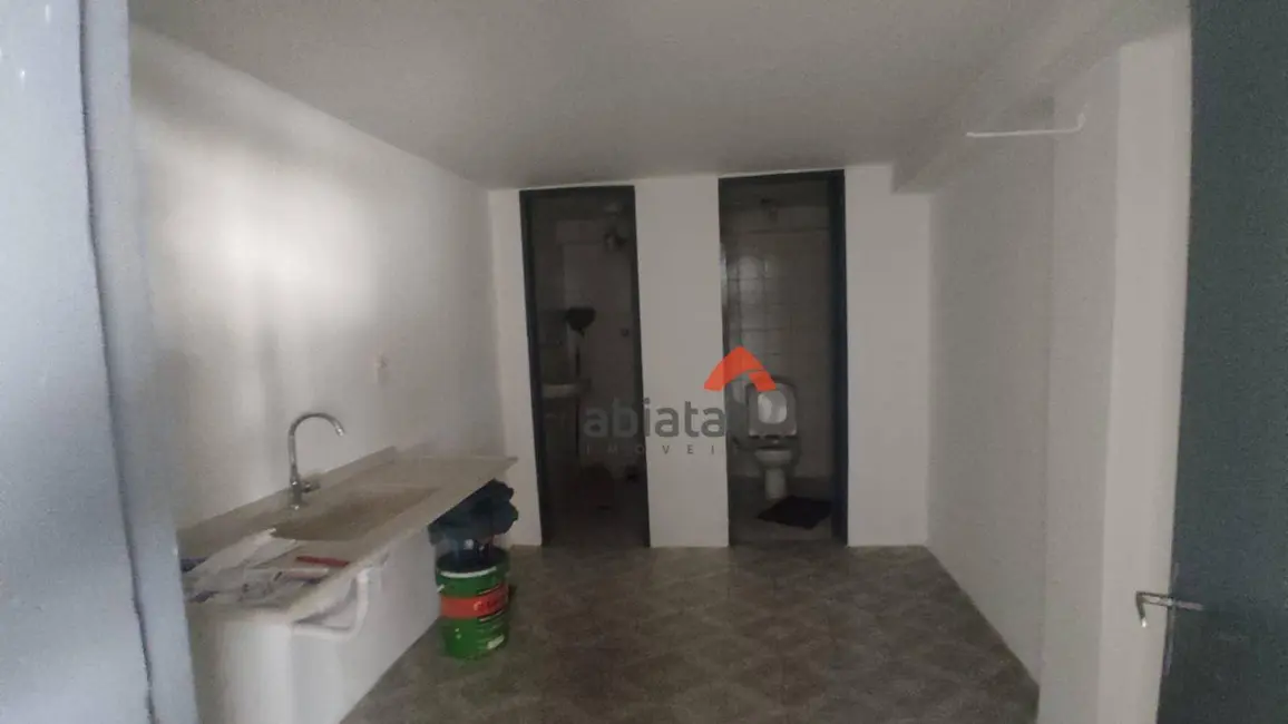 Sala Comercial para alugar, 100m2 em Vila Santa Luzia, Taboao Da Serra - SP - imagem 3 Foto 3 de Sala Comercial para alugar, 100m2 em Vila Santa Luzia, Taboao Da Serra - SP