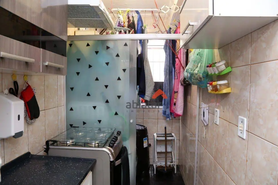 Foto 8 de Apartamento com 2 quartos à venda, 47m2 em Parque Pinheiros, Taboao Da Serra - SP