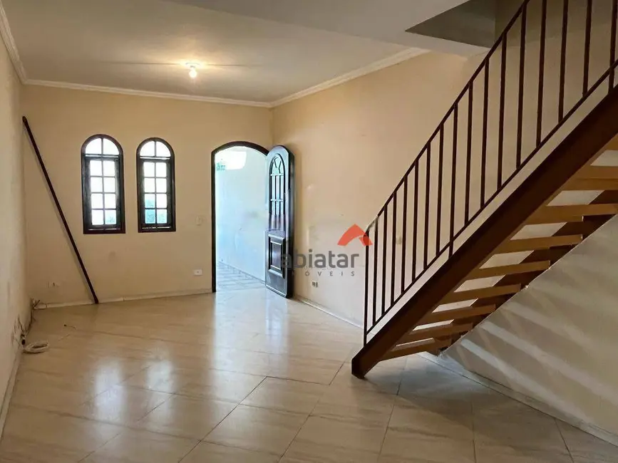 Sobrado com 2 quartos à venda, 185m2 em Capão Redondo, São Paulo - SP - imagem 3 Foto 3 de Sobrado com 2 quartos à venda, 185m2 em Capão Redondo, São Paulo - SP