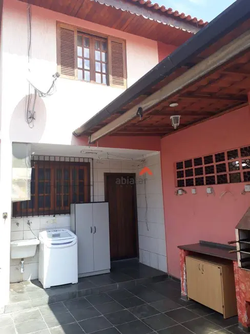 Foto 8 de Sobrado com 3 quartos à venda, 121m2 em Jardim Santa Rosa, Taboao Da Serra - SP