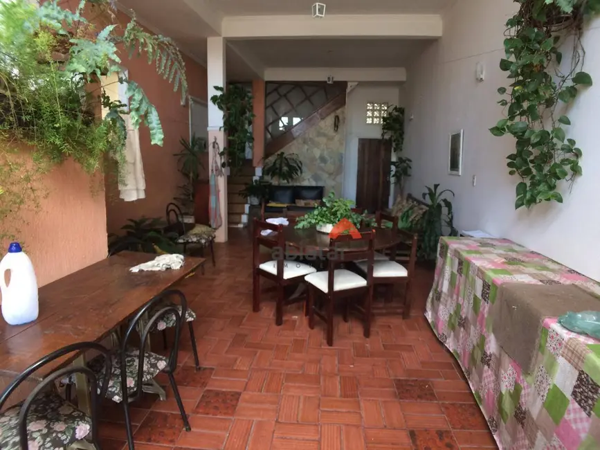 Foto 6 de Sobrado com 4 quartos à venda, 300m2 em Parque Monte Alegre, Taboao Da Serra - SP