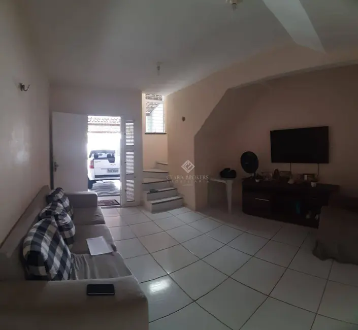 Casa com 3 quartos à venda, 120m2 em Jangurussu, Fortaleza - CE - imagem 3 Foto 3 de Casa com 3 quartos à venda, 120m2 em Jangurussu, Fortaleza - CE