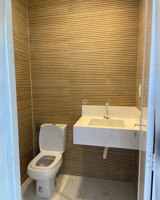 Foto 5 de Sobrado com 3 quartos à venda, 200m2 em Maraponga, Fortaleza - CE