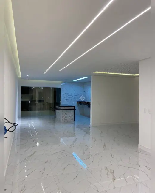 Foto 3 de Sobrado com 3 quartos à venda, 200m2 em Maraponga, Fortaleza - CE