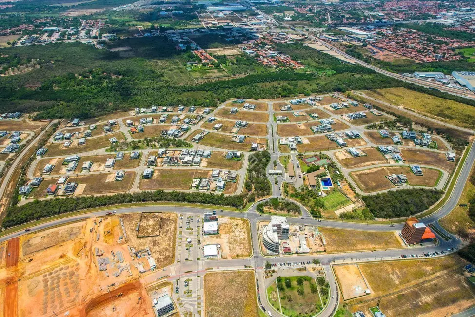 Foto 1 de Terreno / Lote à venda, 450m2 em Eusebio - CE