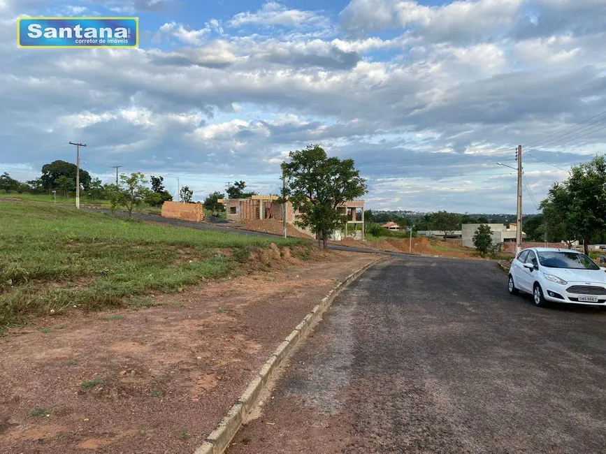 Foto 1 de Terreno / Lote à venda, 423m2 em Caldas Novas - GO