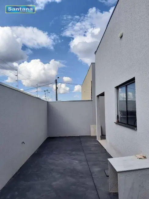 Casa com 3 quartos à venda, 200m2 em Caldas Novas - GO - imagem 4 Foto 4 de Casa com 3 quartos à venda, 200m2 em Caldas Novas - GO