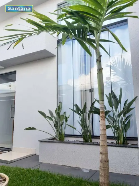 Casa com 3 quartos à venda, 200m2 em Caldas Novas - GO - imagem 9 Foto 9 de Casa com 3 quartos à venda, 200m2 em Caldas Novas - GO