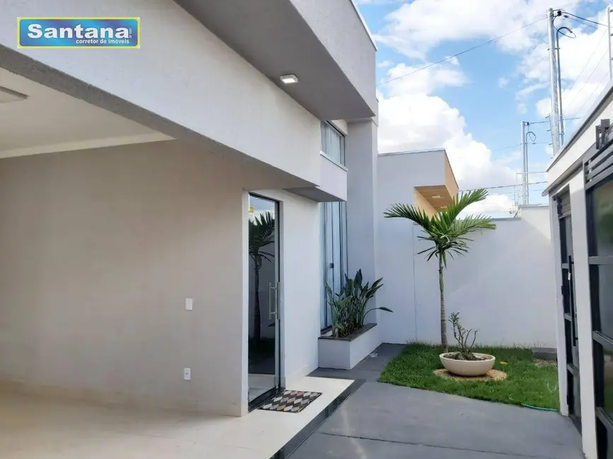 Casa com 3 quartos à venda, 200m2 em Caldas Novas - GO - imagem 1 Foto 1 de Casa com 3 quartos à venda, 200m2 em Caldas Novas - GO