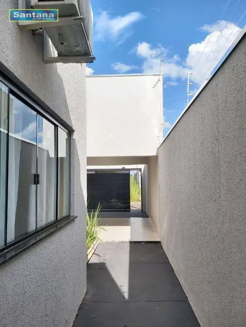 Casa com 3 quartos à venda, 200m2 em Caldas Novas - GO - imagem 6 Foto 6 de Casa com 3 quartos à venda, 200m2 em Caldas Novas - GO