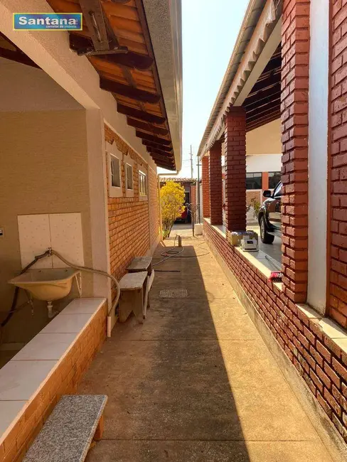 Casa de Condomínio com 2 quartos à venda, 175m2 em Caldas Novas - GO - imagem 5 Foto 5 de Casa de Condomínio com 2 quartos à venda, 175m2 em Caldas Novas - GO