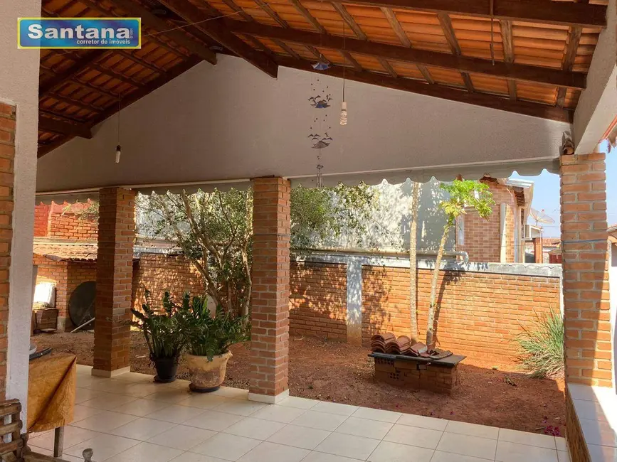 Casa de Condomínio com 2 quartos à venda, 175m2 em Caldas Novas - GO - imagem 1 Foto 1 de Casa de Condomínio com 2 quartos à venda, 175m2 em Caldas Novas - GO