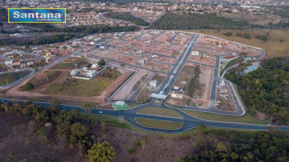 Casa de Condomínio com 3 quartos à venda, 250m2 em Caldas Novas - GO - imagem 2 Foto 2 de Casa de Condomínio com 3 quartos à venda, 250m2 em Caldas Novas - GO