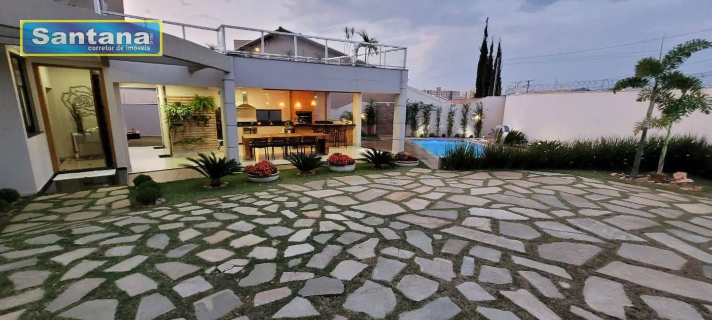 Casa com 5 quartos à venda, 317m2 em Caldas Novas - GO - imagem 4 Foto 4 de Casa com 5 quartos à venda, 317m2 em Caldas Novas - GO