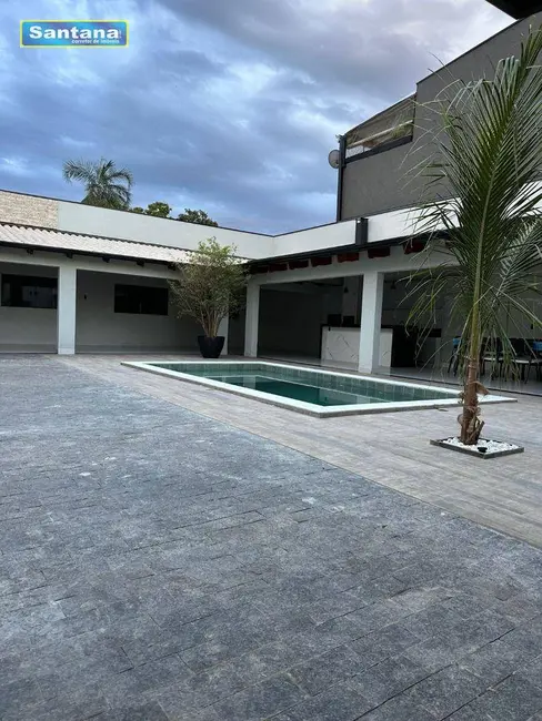 Casa com 3 quartos à venda, 450m2 em Caldas Novas - GO - imagem 4 Foto 4 de Casa com 3 quartos à venda, 450m2 em Caldas Novas - GO