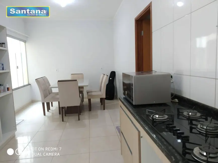 Casa de Condomínio com 3 quartos à venda, 250m2 em Caldas Novas - GO - imagem 8 Foto 8 de Casa de Condomínio com 3 quartos à venda, 250m2 em Caldas Novas - GO