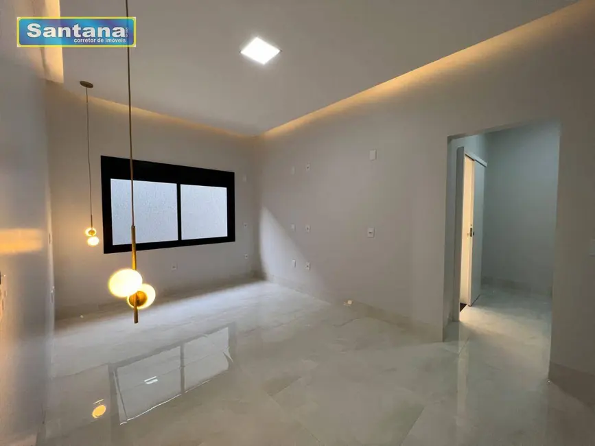 Casa com 3 quartos à venda, 360m2 em Caldas Novas - GO - imagem 4 Foto 4 de Casa com 3 quartos à venda, 360m2 em Caldas Novas - GO