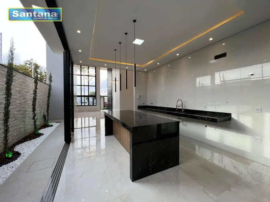 Foto 2 de Casa com 3 quartos à venda, 360m2 em Caldas Novas - GO
